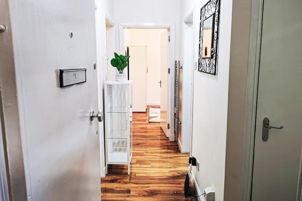 Glasgow Southside: Cosy 2 Bedroom Apartment — Photos 3